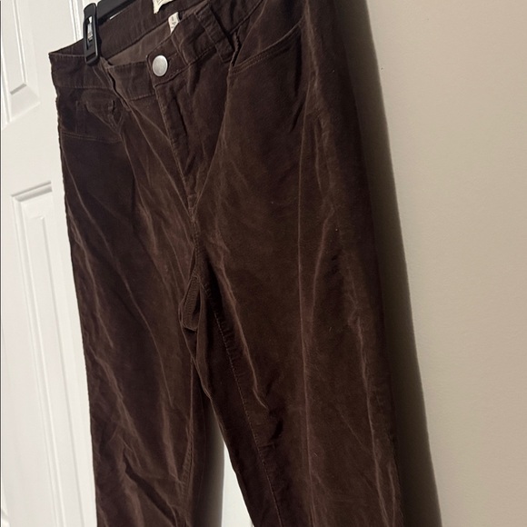 🤎 Madison Women’s Brown Corduroy Pants Size 8 Stretch Mid Rise Classic Fit - Picture 3 of 6